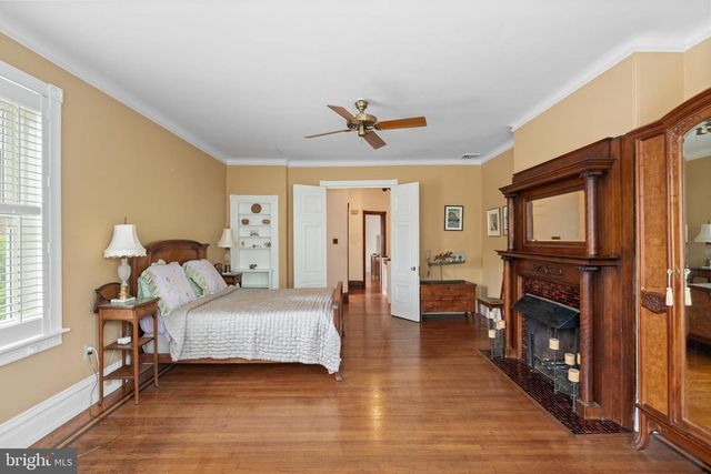 4429 LARCHWOOD AVE, Philadelphia, PA 19104