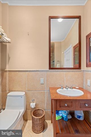 4429 LARCHWOOD AVE, Philadelphia, PA 19104