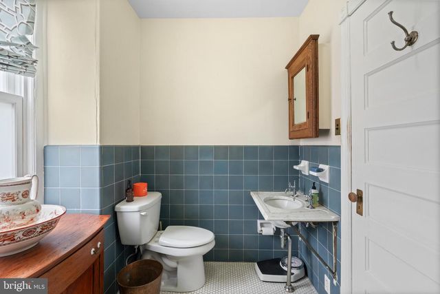 4429 LARCHWOOD AVE, Philadelphia, PA 19104