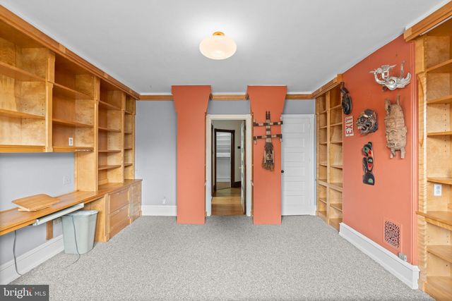 4429 LARCHWOOD AVE, Philadelphia, PA 19104