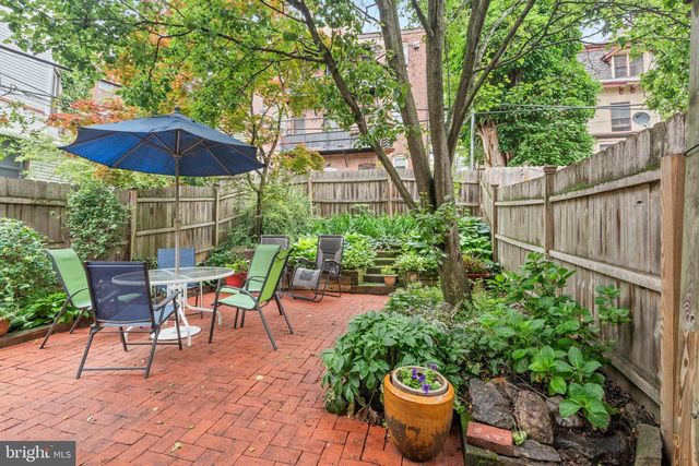 4429 LARCHWOOD AVE, Philadelphia, PA 19104