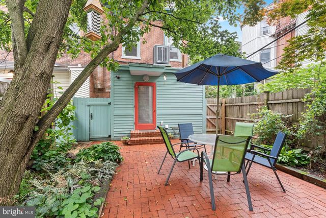 4429 LARCHWOOD AVE, Philadelphia, PA 19104