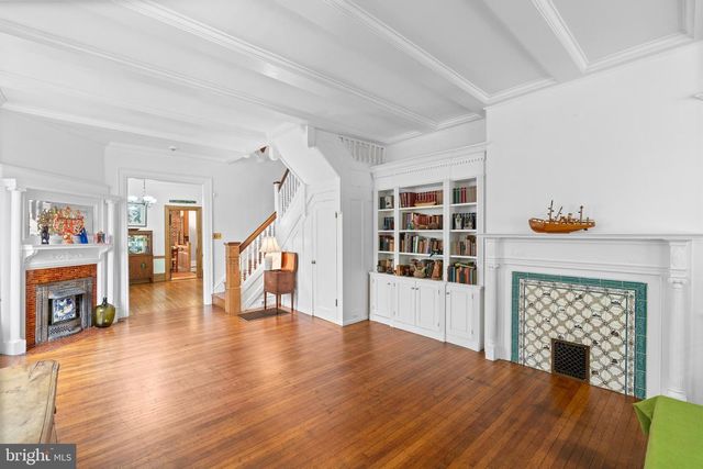 4429 LARCHWOOD AVE, Philadelphia, PA 19104