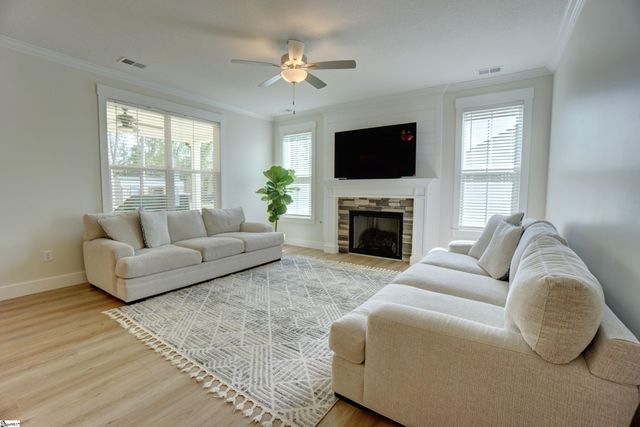 203 Patch Drive, Spartanburg, SC 29302