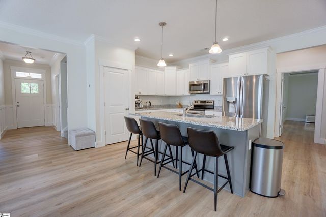 203 Patch Drive, Spartanburg, SC 29302