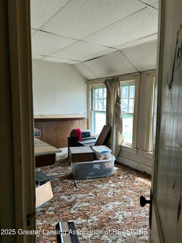 3310 W Mount Hope Avenue, Lansing, MI 48911