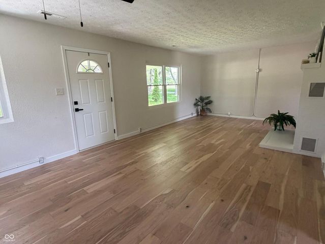 4615 S County Road 500 E, Plainfield, IN 46168