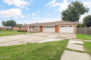 298 S Coy Road, Oregon, OH 43616