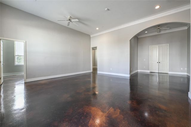 5801 Winsome Lane 201, Houston, TX 77057