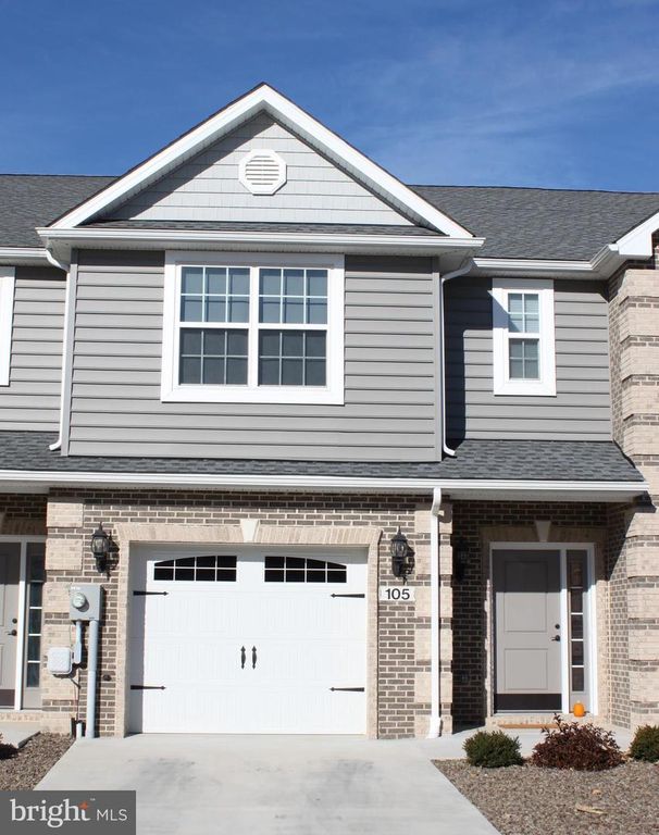 105 DELANO DRIVE, Chambersburg, PA 17202