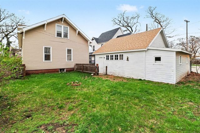1698 Sanford Street, Muskegon, MI 49441