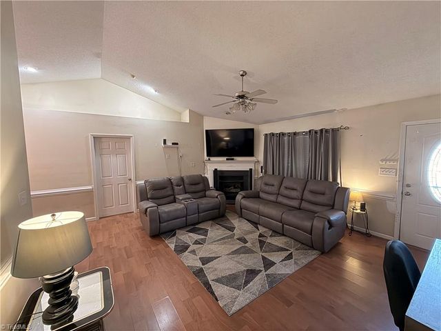 13 Thomasville High Drive, Thomasville, NC 27360