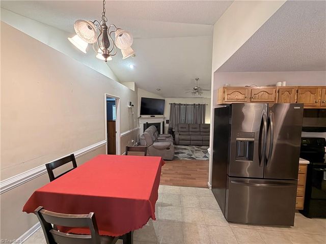 13 Thomasville High Drive, Thomasville, NC 27360
