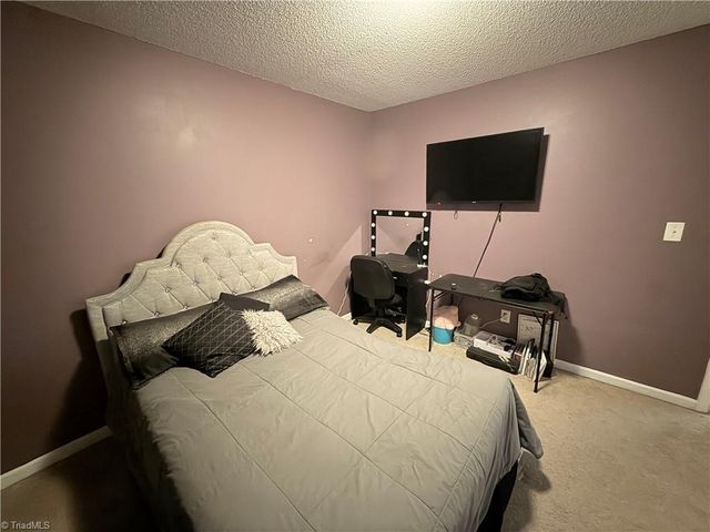 13 Thomasville High Drive, Thomasville, NC 27360