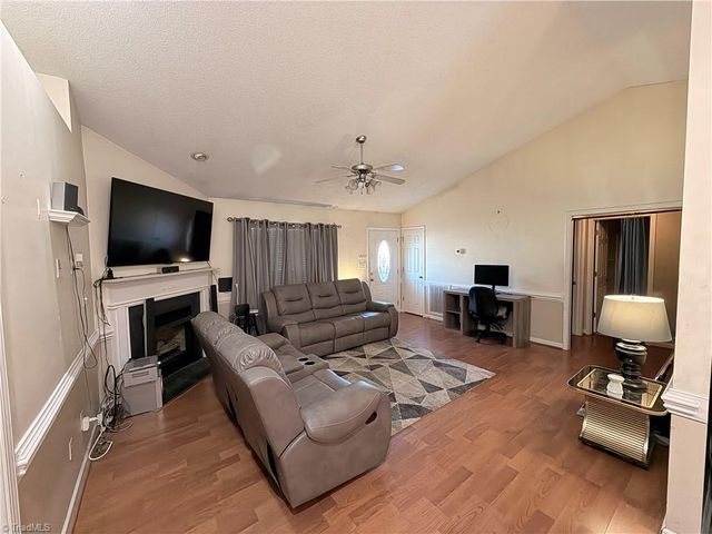 13 Thomasville High Drive, Thomasville, NC 27360