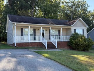 13 Thomasville High Drive, Thomasville, NC 27360