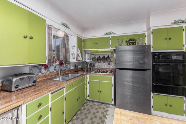 1554 W 5TH Place, Tempe, AZ 85281