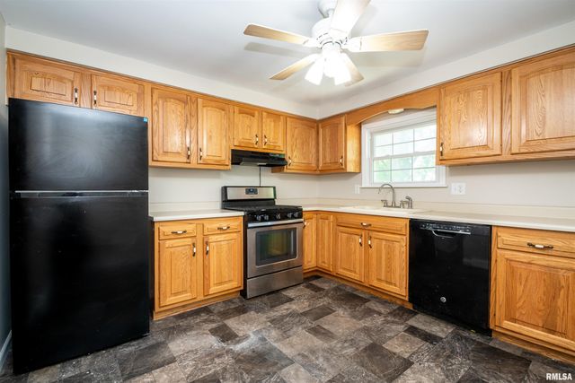 109 CEDAR Court, East Peoria, IL 61611