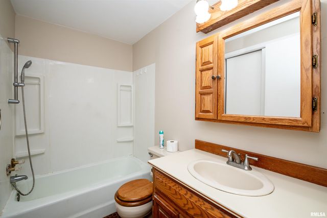109 CEDAR Court, East Peoria, IL 61611