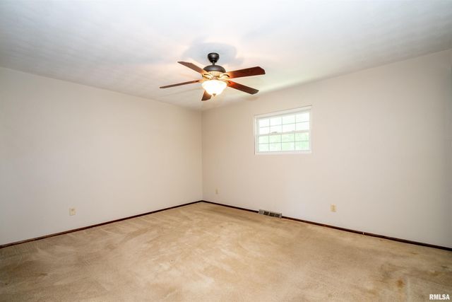 109 CEDAR Court, East Peoria, IL 61611