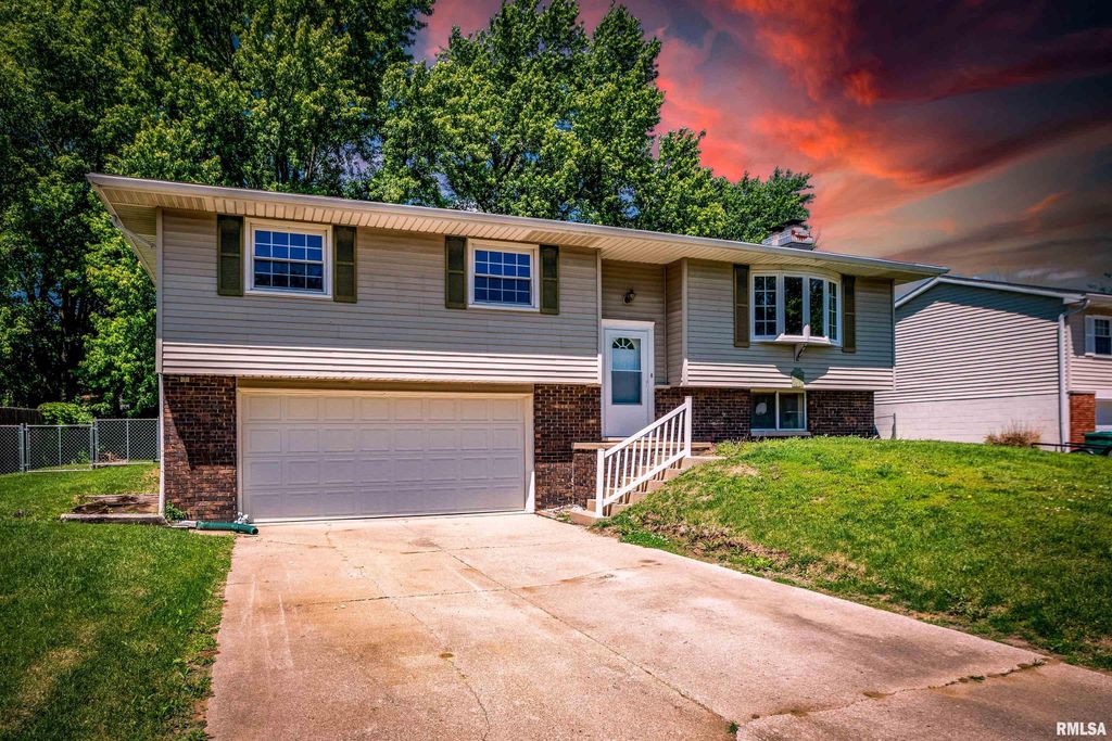 109 CEDAR Court, East Peoria, IL 61611