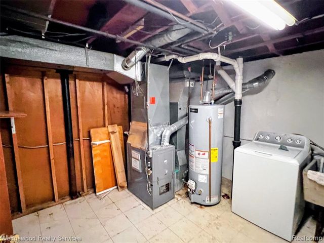 1659 Cynthia Avenue, Madison Heights, MI 48071