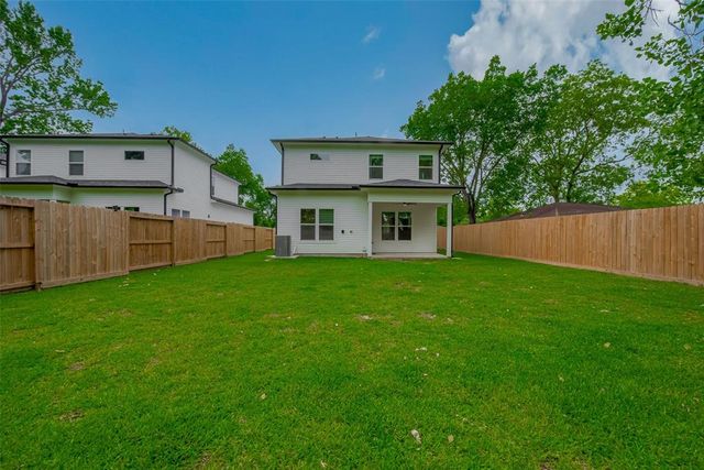 2532 Wall Street, Houston, TX 77088