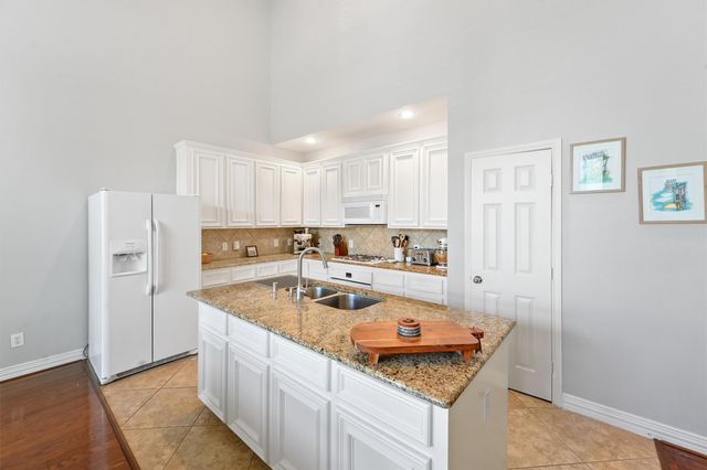 1245 W 17th Street, Houston, TX 77008