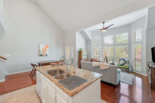 1245 W 17th Street, Houston, TX 77008