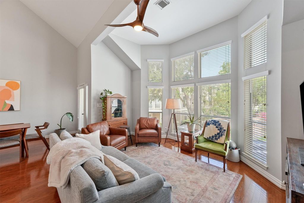 1245 W 17th Street, Houston, TX 77008
