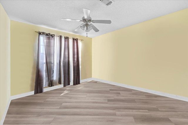 1896 Sundown Drive, Navarre, FL 32566