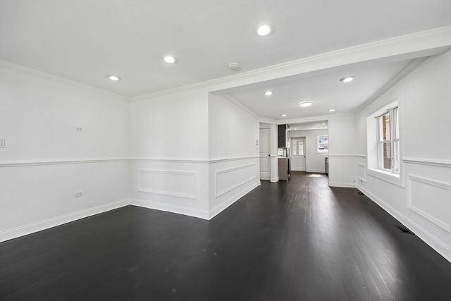 3121 N Nottingham Avenue, Chicago, IL 60634