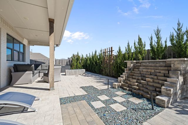 12010 Kenai Circle, Woodway, TX 76712