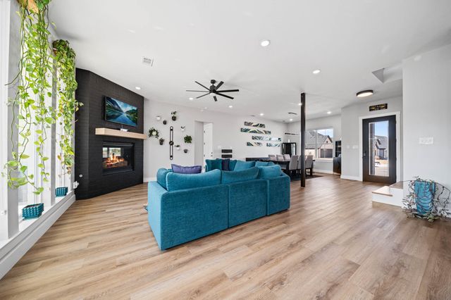 12010 Kenai Circle, Woodway, TX 76712