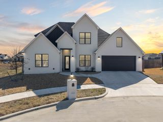 12010 Kenai Circle, Woodway, TX 76712