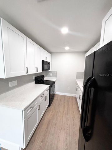 2002 E ESKIMO AVENUE A, Tampa, FL 33604