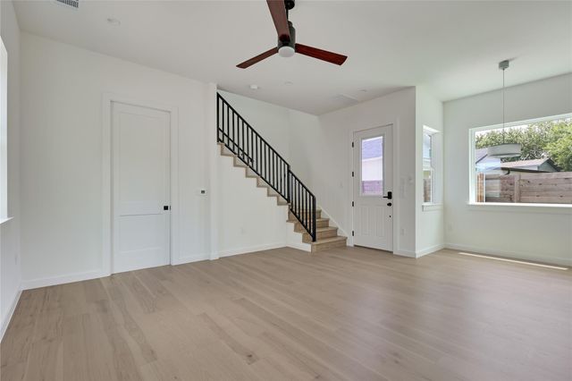 6809 Porter ST 2, Austin, TX 78741