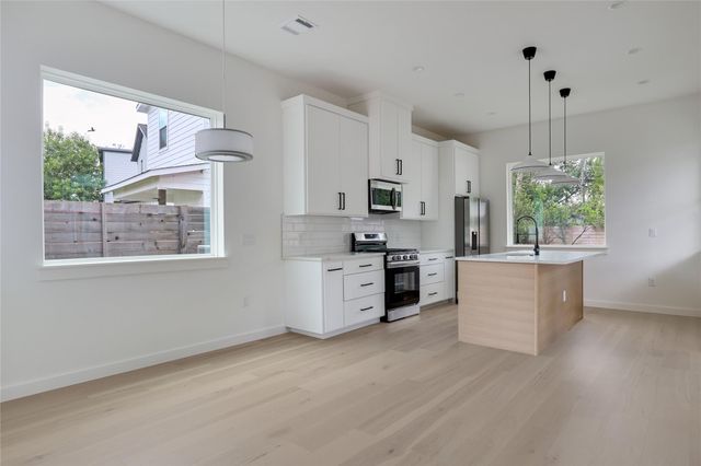 6809 Porter ST 2, Austin, TX 78741