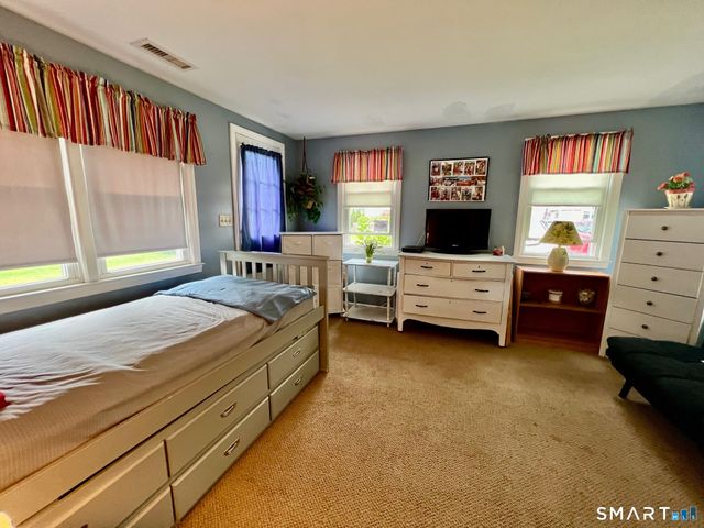 28 Kelsey Road, Clinton, CT 06413