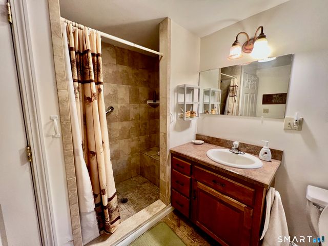 28 Kelsey Road, Clinton, CT 06413