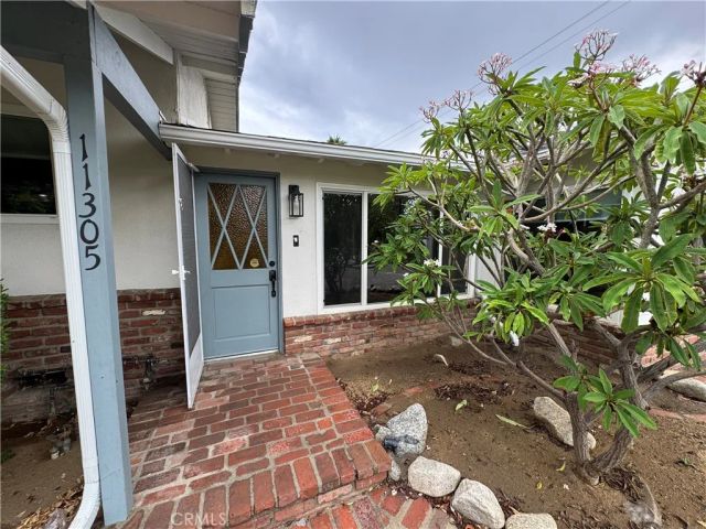 11305 Sheldon, Sun Valley, CA 91352