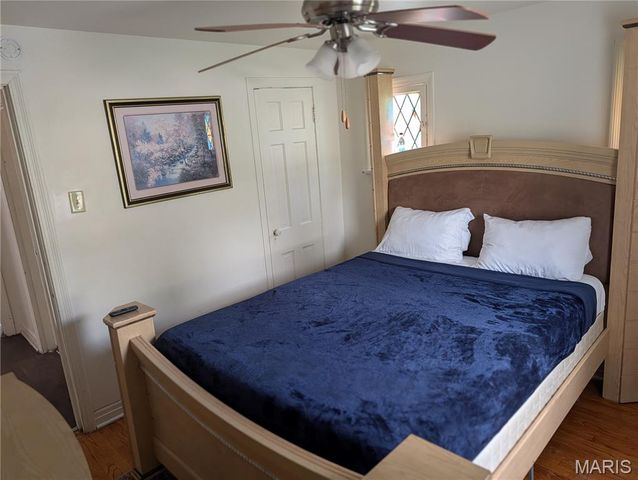 2728 Kinamore Drive, Jennings, MO 63136