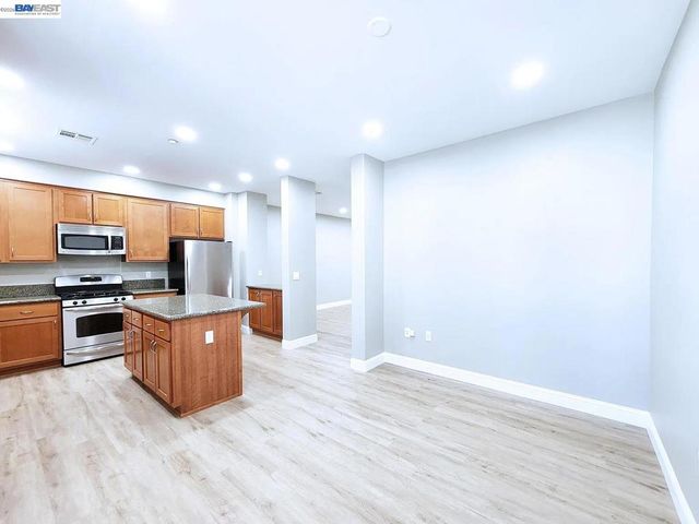 259 Birch Creek Dr, Pleasanton, CA 94566