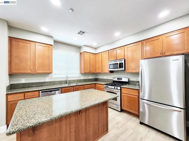 259 Birch Creek Dr, Pleasanton, CA 94566