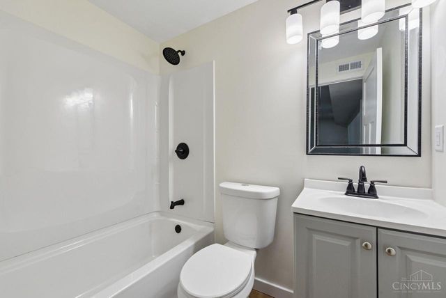 357 Meadowcrest Road, Cincinnati, OH 45231