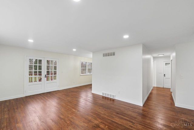 357 Meadowcrest Road, Cincinnati, OH 45231