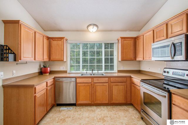 7412 Wyoming Street, Omaha, NE 68122