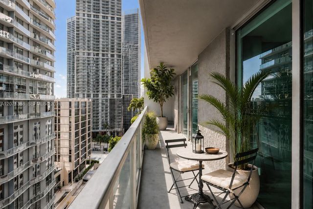 55 SE 6th Street 1205, Miami, FL 33131