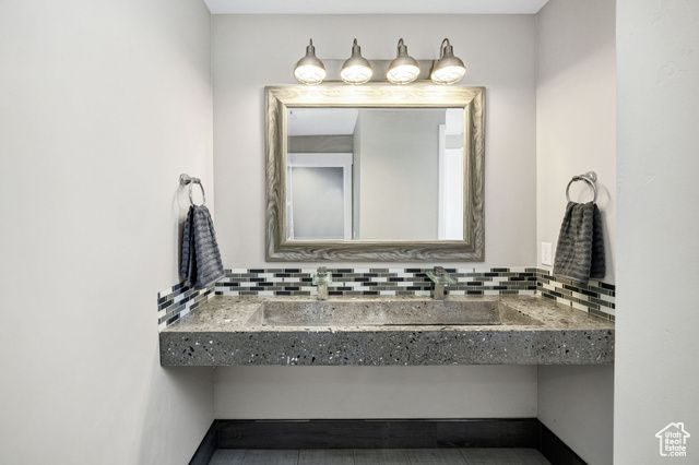 116 N 820 E, Hyde Park, UT 84318