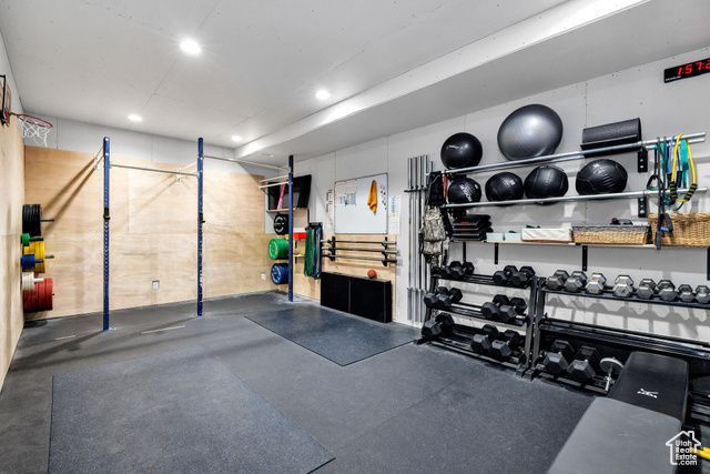 116 N 820 E, Hyde Park, UT 84318